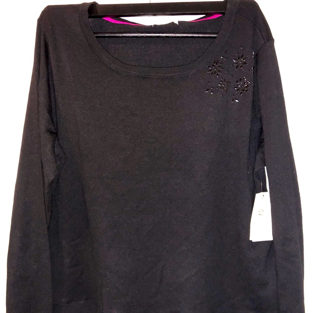 🖤Ovla by Olive and Vine Sweater NWT 🖤